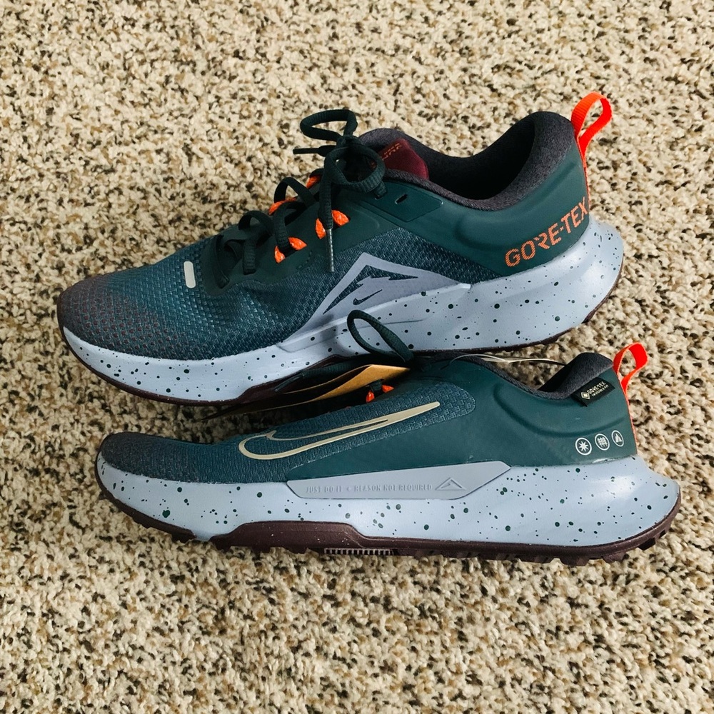 GORE-TEX Nike Sneakers